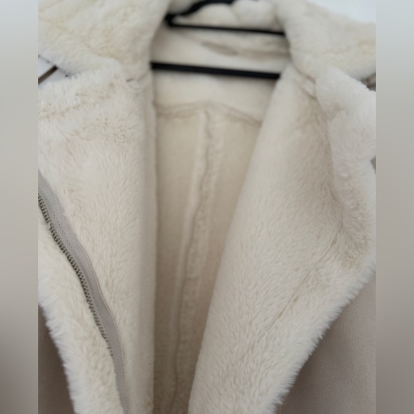 Beige Faux Shearling Aviator Jacket / Oversized Sherpa Lined Coat - Picture 4 of 6